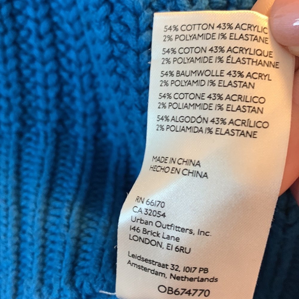 Sweater - Picture 3 of 3